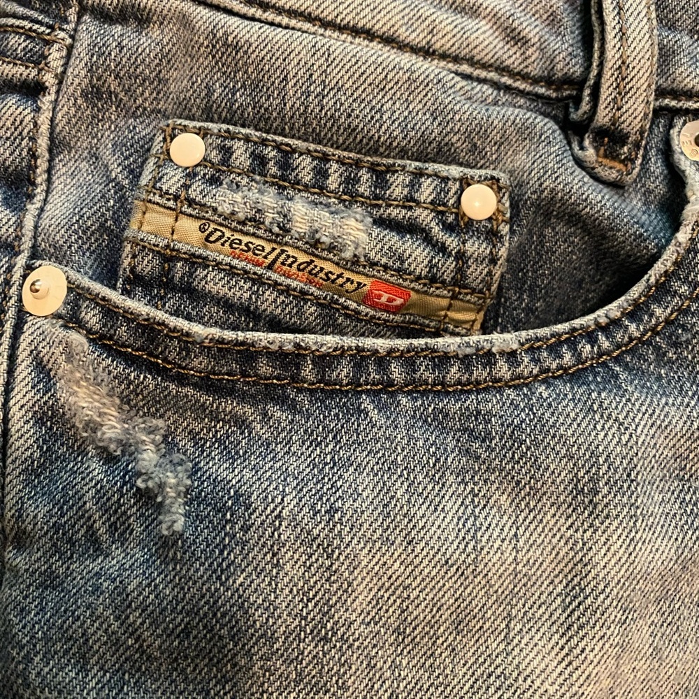 EUC - Diesel wmns Louvely Denim